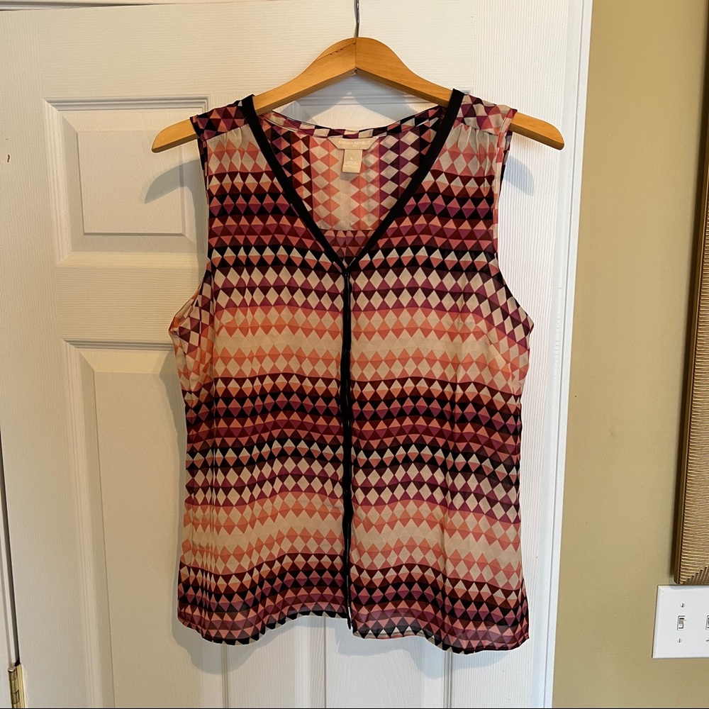 Banana Republic Art Deco Print Button Front Sheer Tank Top
